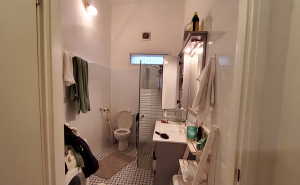 Loft with Gallery 50sqm High ceillings Garden Apartment for sale in Tel Aviv