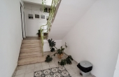 Loft with Gallery 50sqm High ceillings Garden Apartment for sale in Tel Aviv