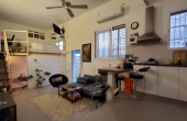 Loft with Gallery 50sqm High ceillings Garden Apartment for sale in Tel Aviv