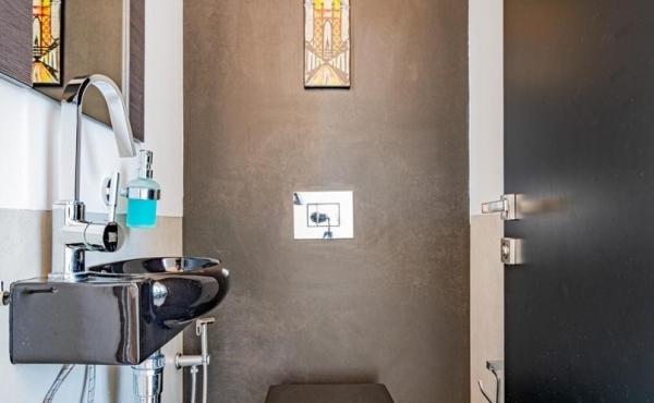 Rothschild 3.5 room 120sqm Balcony Parking Pool Apartment for sale in Tel Aviv