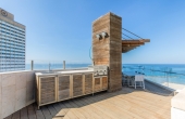Front sea Luxurious Triplex 283sqm Roof terrace Parking x3 Apartment for sale in Tel Aviv
