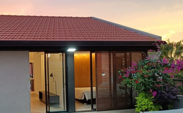 Neve Tsedek Penthouse 3 bedrooms Huge terrace 180sqm Lift Parking Gym club Apartment for rent in Tel Aviv