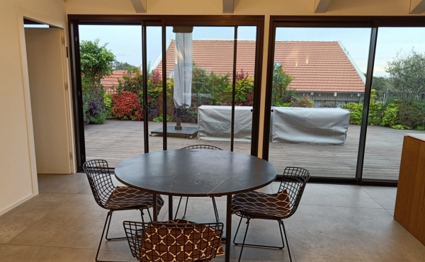 Neve Tsedek Penthouse 3 bedrooms Huge terrace 180sqm Lift Parking Gym club Apartment for rent in Tel Aviv