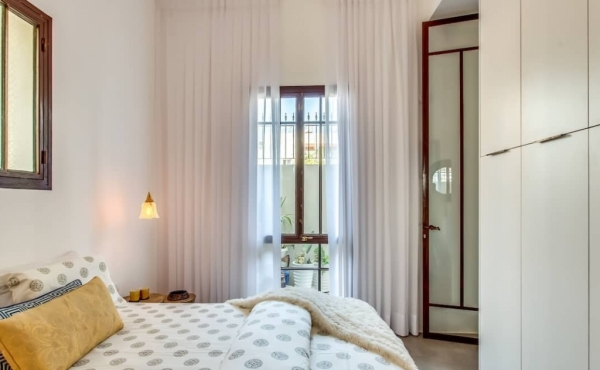 Kerem Hatemanim, 61sqm, Backyard 48sqm, Terrace 10sqm, Apartment for sale in Tel Aviv