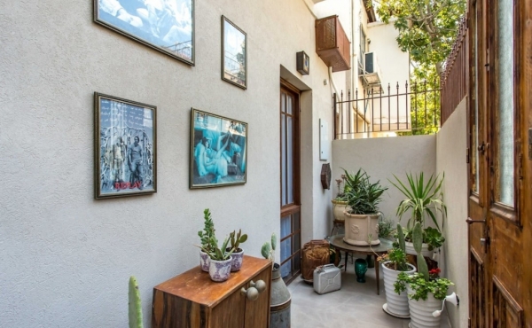 Kerem Hatemanim, 61sqm, Backyard 48sqm, Terrace 10sqm, Apartment for sale in Tel Aviv
