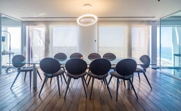 Luxury Penthouse 3 bedrooms 320m2 Parking x3