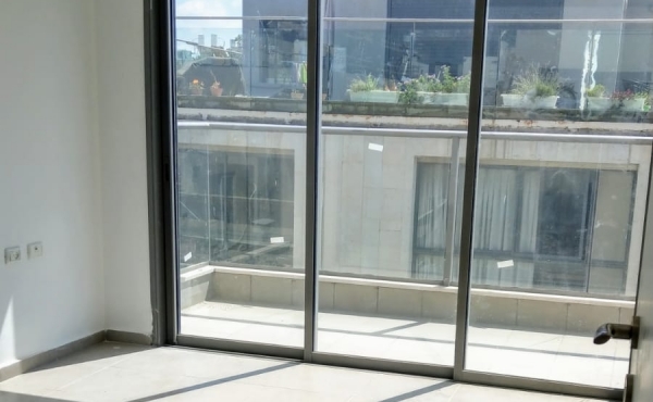 Florentin area Amazing Duplex Rooftop Terrace 90sqm 3 room 65 sqm Elevator Apartment fo sale in Tel Aviv Israel