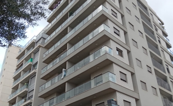 Ramat Gan 3 rooms 103sqm Balcony Parking Apartment for sale in Tel Aviv