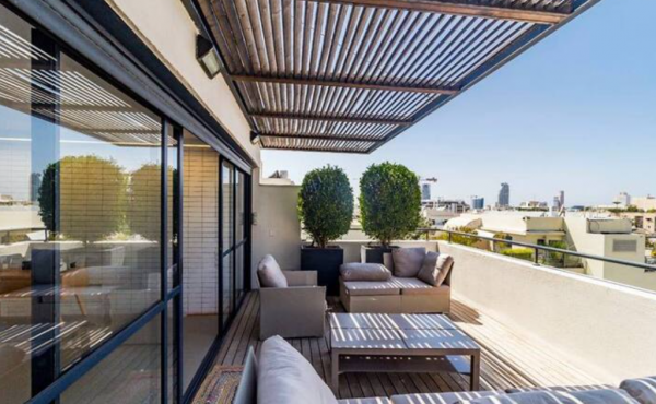 Sheinkin area Penthouse 3 bedrooms 120sqm 2 terraces Apartment for vacation rental in Tel Aviv