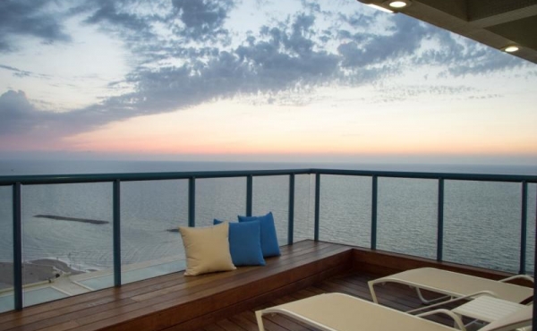 Isrotel Luxury Apartment for rent on the Beach front with the most amazing seaview