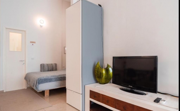 Ben Yehuda area Loft 30m2 High ceilings Apartment for sale in Tel Aviv