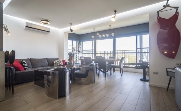 Arlozorov Bazel 3R 110m2 Lift Fully furnished and equipped for vacation rental 