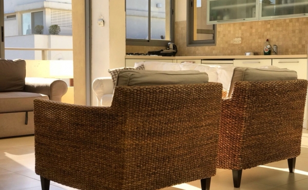 Rothschild area Penthouse 3 rooms Terrace Apartment for rent in Tel Aviv