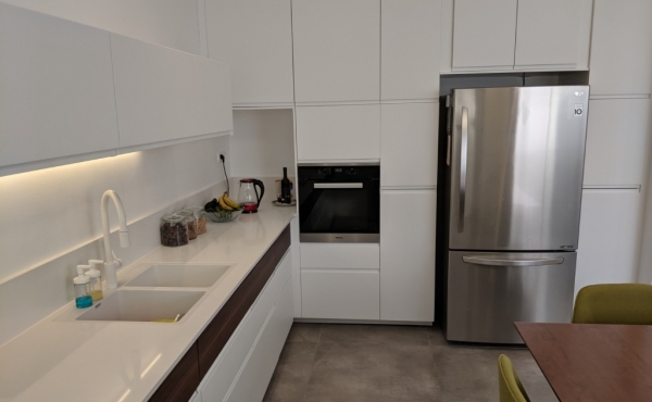 Dov Hoz 2 bedrooms 80sqm Extra storage Apartment for rent in Tel Aviv