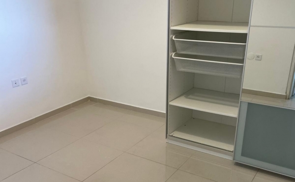 Florentine 4 rooms 140sqm Balcony 16sqm Parking Gym Apartment for rent in Tel Aviv