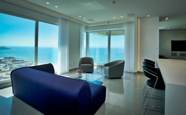 Hayarkon Royal beach apartment 3 room 95sqm Sea view For rent long term in Tel Aviv
