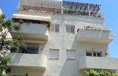 Kerem Hatemanim area 4 rooms 83sqm Balcony Lift Close to the beach Apartment for sale in Tel Aviv