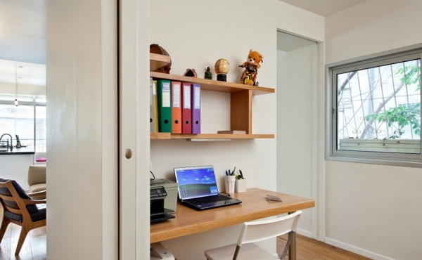 Gordon 4 rooms 120sqm Renovated Lifts Parking Apartment for sale in Tel Aviv