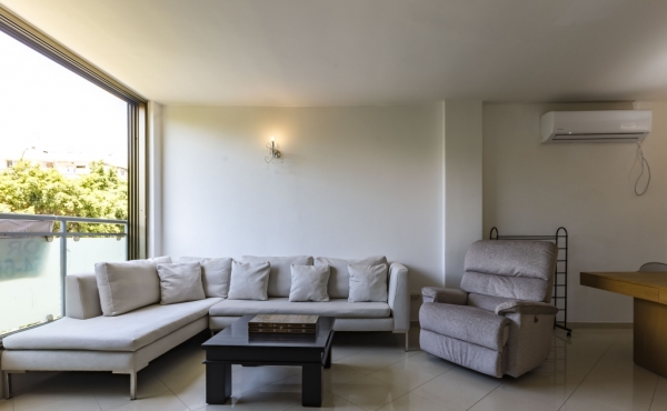 Dizengoff / Ben Gurion  8 rooms 170m2 For sale in Tel Aviv