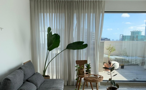 Balfour 2 rooms 100sqm Balcony 25sqm Lift Parking, apartment in rent in Tel Aviv