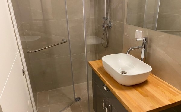 Bat Yam 4 rooms 110sqm Lift First line to the sea