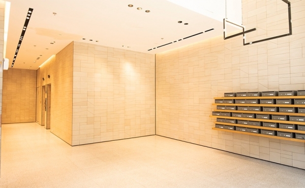 Florentine 3 rooms 70sqm Terrace 12sqm Lift Parking Pool Gym Apartment for sale in Tel Aviv 