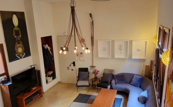 Neve Tsedek neighborhood Duplex 4 rooms 120sqm Lift Parking Apartment for rent in Tel Aviv