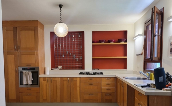 Neve Tsedek neighborhood Duplex 4 rooms 120sqm Lift Parking Apartment for rent in Tel Aviv