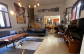 Neve Tsedek neighborhood Duplex 4 rooms 120sqm Lift Parking Apartment for rent in Tel Aviv