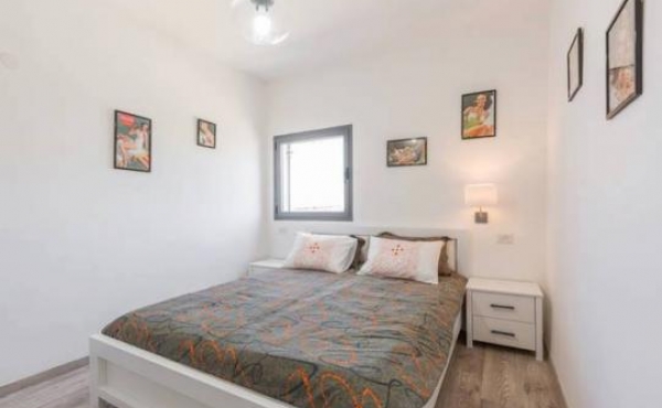 Sunny 2 room 48sqm Lift Apartment for Vacation rental in Tel Aviv