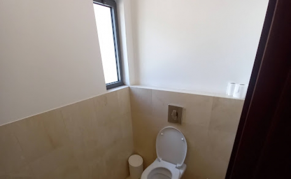 Hertzelia Pituah Villa for rent with garden close to the sea 