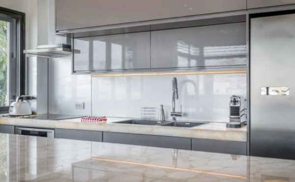 Sheinkin 3 bedrooms 118m2 Renovated Lift Apartment for sale in Tel Aviv