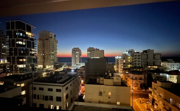 Kerem Hatemanim neighborhood 4 rooms 130sqm Terrace 30sqm Full sea view Lift Parking Gym Guard Apartment for rent in Tel Aviv