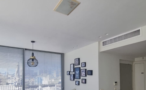 Old North TLV Penthouse Duplex 4.5 rooms 140 sqm Terrace 42 sqm Parking, Apartment for rent in Tel Aviv