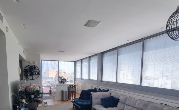 Old North TLV Penthouse Duplex 4.5 rooms 140 sqm Terrace 42 sqm Parking, Apartment for rent in Tel Aviv