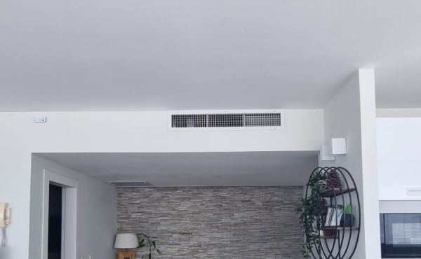 Old North TLV Penthouse Duplex 4.5 rooms 140 sqm Terrace 42 sqm Parking, Apartment for rent in Tel Aviv