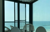 First line to the sea 4 rooms 120 sqm Balcony Full sea view Gym Pool Parking, Apartment for rent in Tel Aviv