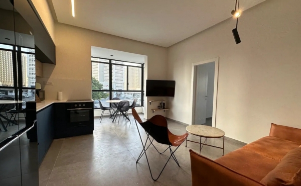 Elegant Neve Tsedek 2 bedrooms Renovated Balcony Apartment for vacation rental in Tel Aviv