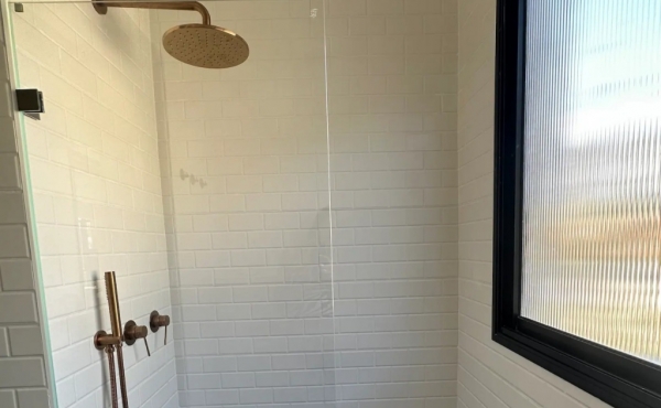 Elegant Neve Tsedek 2 bedrooms Renovated Balcony Apartment for vacation rental in Tel Aviv