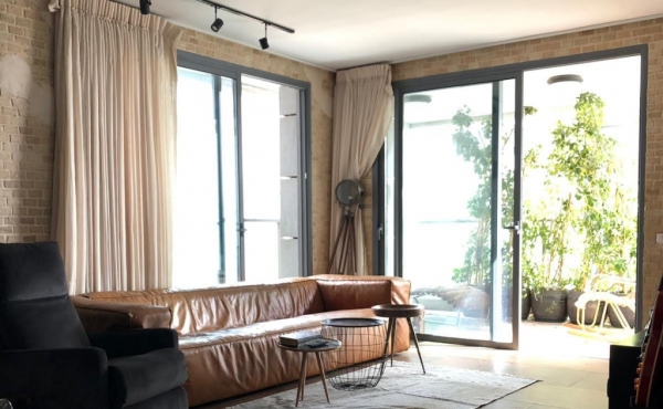 Sarona 4 room 100sqm Balcony 10sqm Elevator Parking Apartment to buy in Telaviv