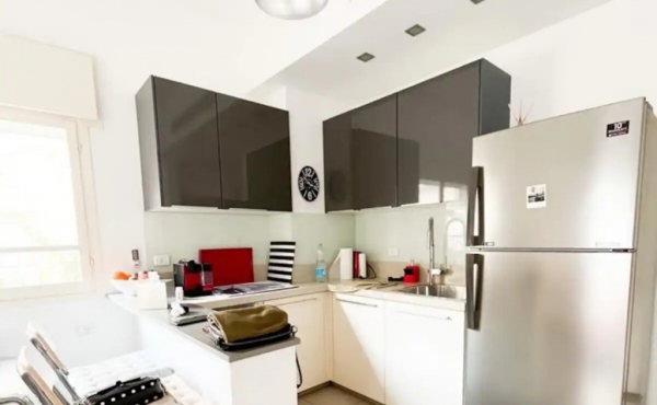 Bograshov area 3 rooms Balcony Close to the beach  Apartment for vacation rental in Tel Aviv