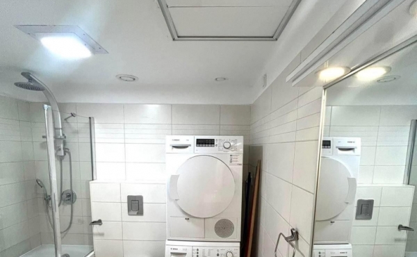 Trumpeldor area 3 rooms 75 sqm Lift Parking Storage Apartment for sale in Tel Aviv