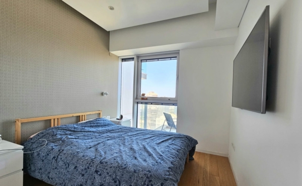 Midtown Tower 3 rooms 68 sqm Balcony 12 sqm Lift Parking Apartment for sale in Tel Aviv