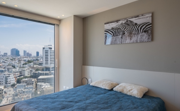 Hayarkon area 3 rooms 96m2 Balcony 20m2 Sea view Parking Apartment for sale in Tel Aviv