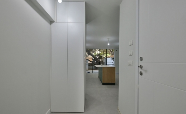 Bograshov area 2 rooms 50m2 renovated Apartment for sale in Tel Aviv