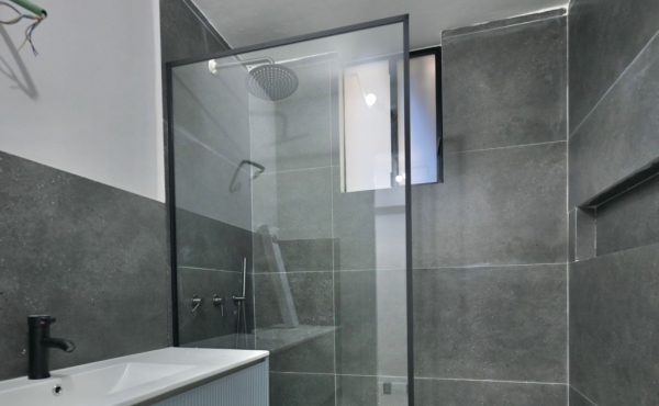 Bograshov area 2 rooms 50m2 renovated Apartment for sale in Tel Aviv