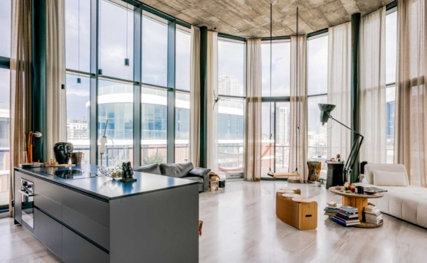 Florentine area Penthouse 3 rooms 135m2 Balcony 75m2 Lifts Parking Apartment for sale in Tel Aviv