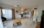 Kerem Hatemanim area 3 rooms 70m2 Terrace 10m2 Lift Parking Apartment for rent in Tel Aviv