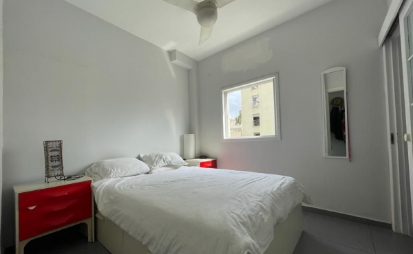 Geula area 5 rooms with safe room 95m2 Balconies 20m2 Lift Parking Apartment for sale in Tel Aviv