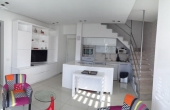Hayarkon area Penthouse Duplex 3 rooms 70m2 Terraces 40m2 Sea view Lift Parking Apartment for sale in Tel Aviv